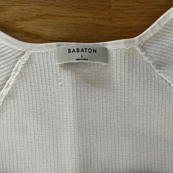 Aritzia Babaton Sculpt Knit Sweetheart T-Shirt - Picture 3 of 3